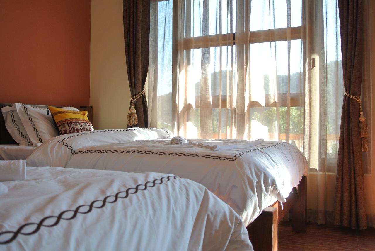 Hotel Homeland Pokhara Exteriör bild