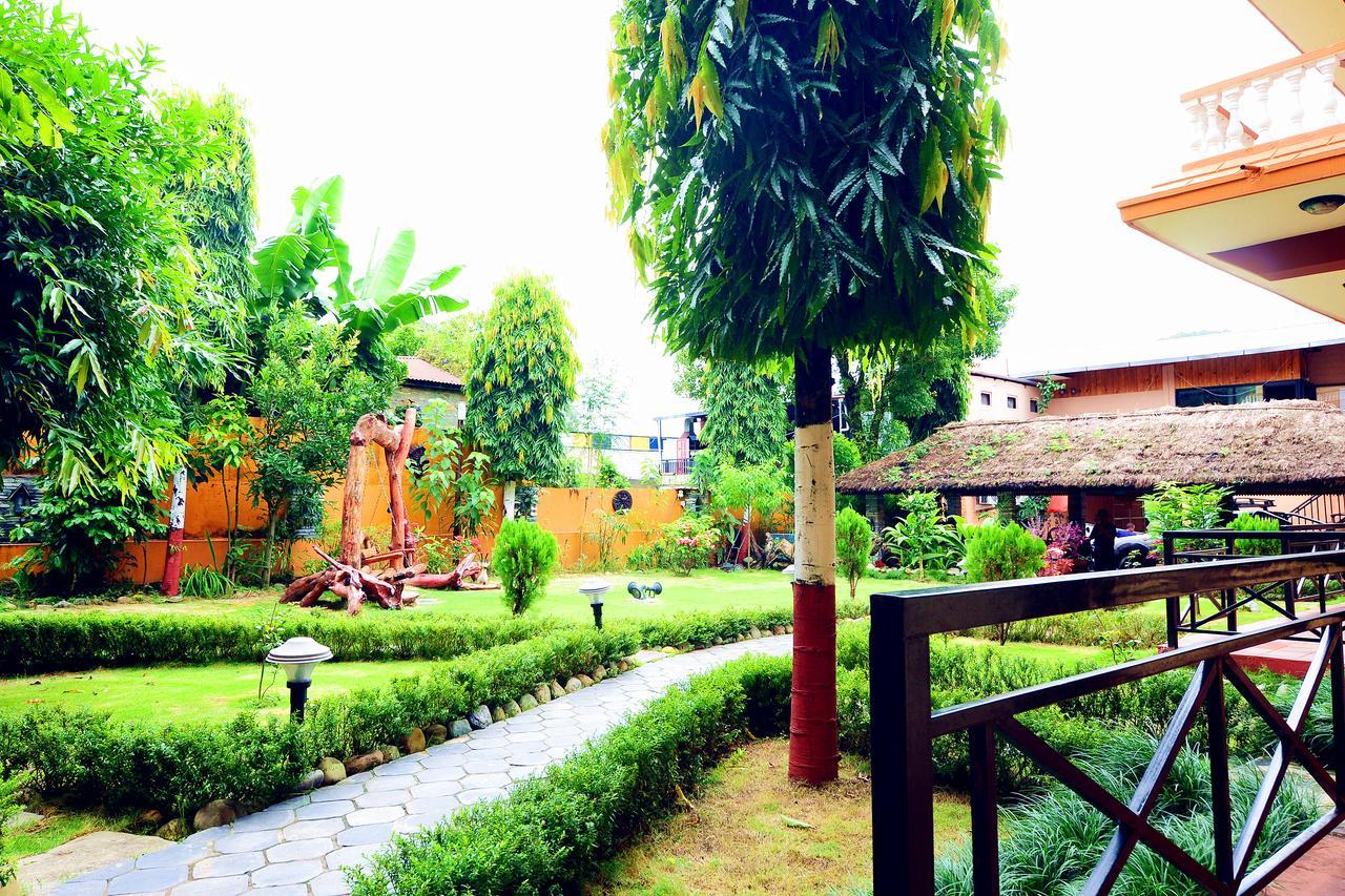 Hotel Homeland Pokhara Exteriör bild