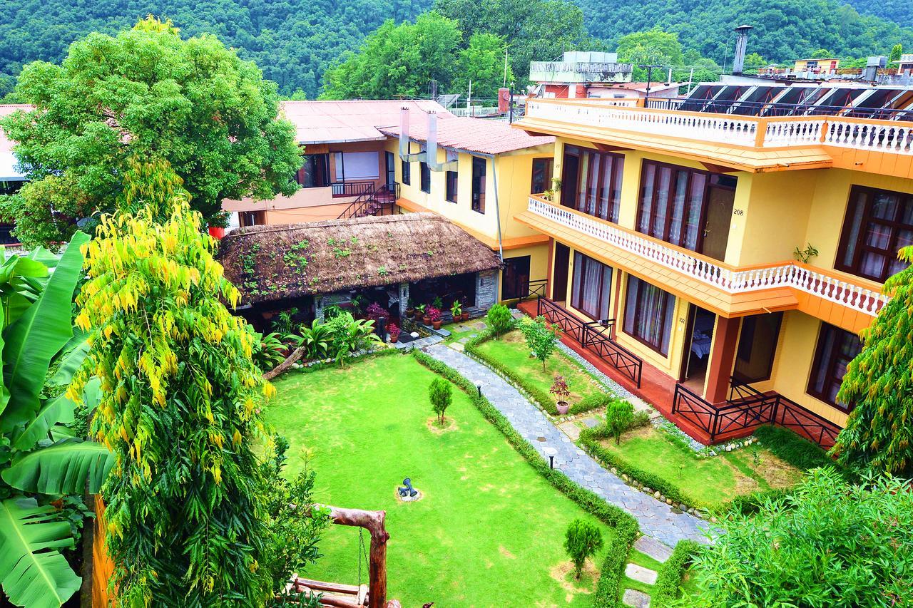 Hotel Homeland Pokhara Exteriör bild
