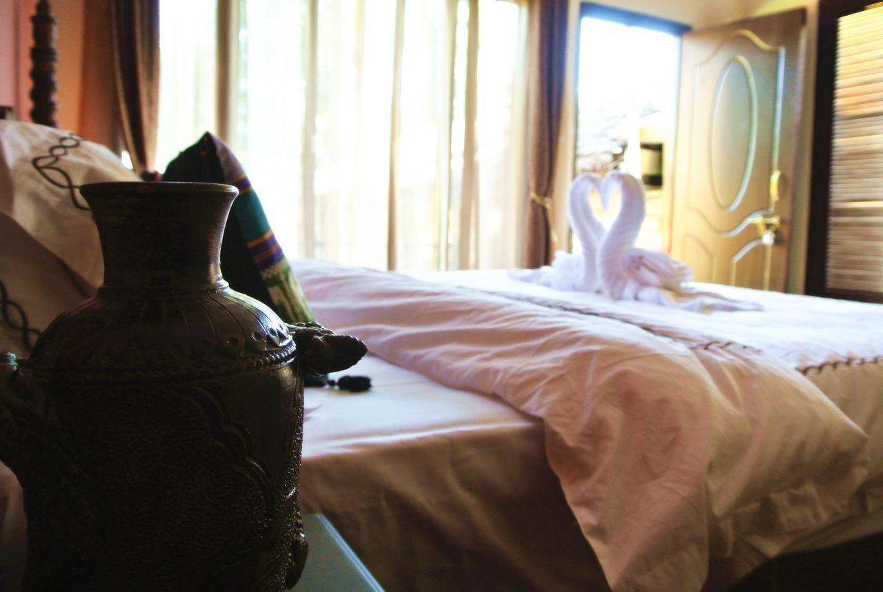 Hotel Homeland Pokhara Exteriör bild