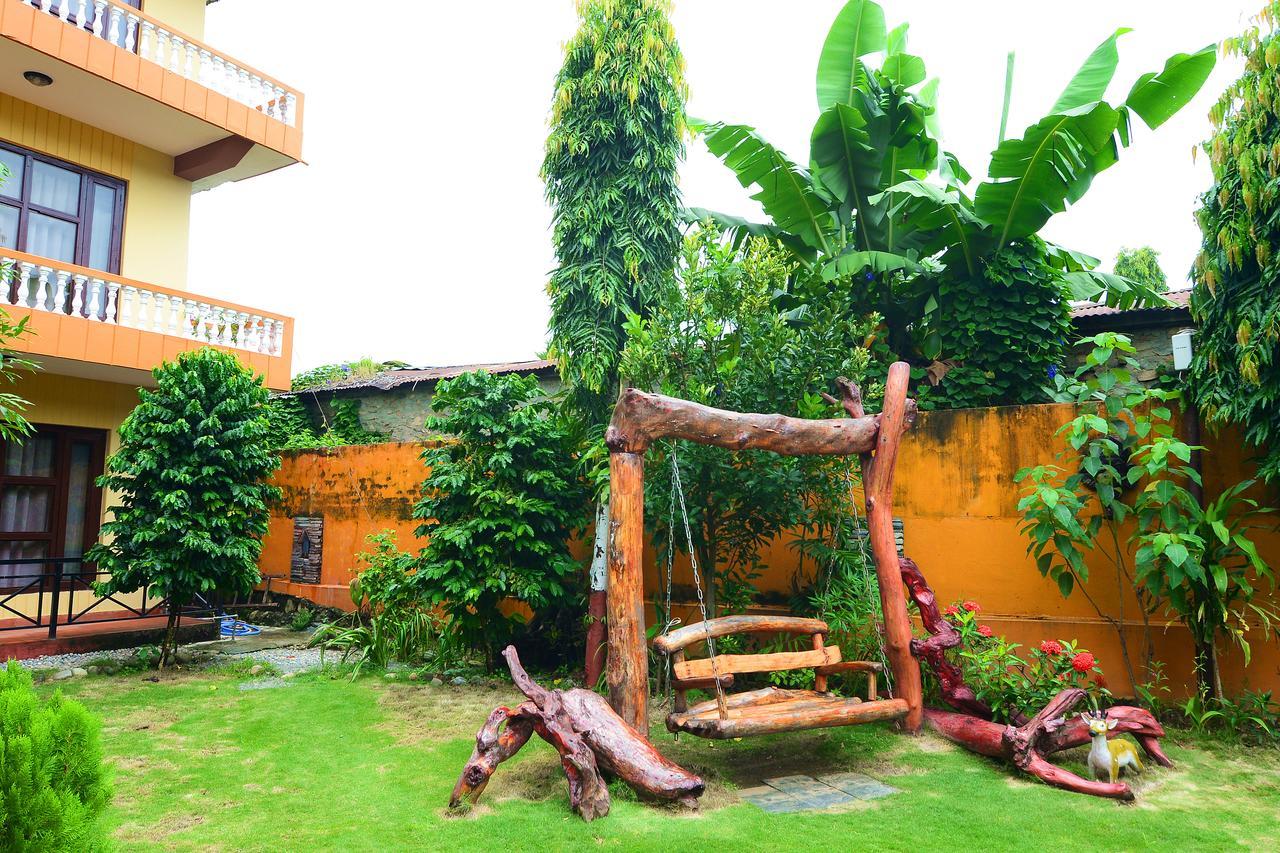 Hotel Homeland Pokhara Exteriör bild