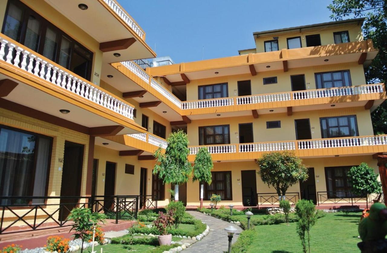 Hotel Homeland Pokhara Exteriör bild