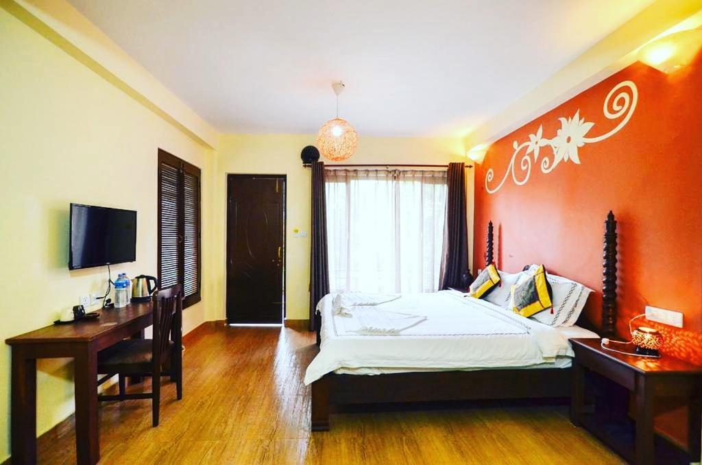 Hotel Homeland Pokhara Exteriör bild